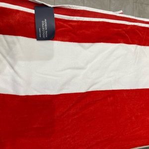 BNWT Hudson Park Collection Luxe 100% Cotton XLarge Bath Towel 70x40”